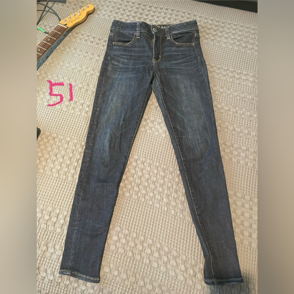 EUC American Eagle Outfitters dark wash, high-rise jegging. Stretch.